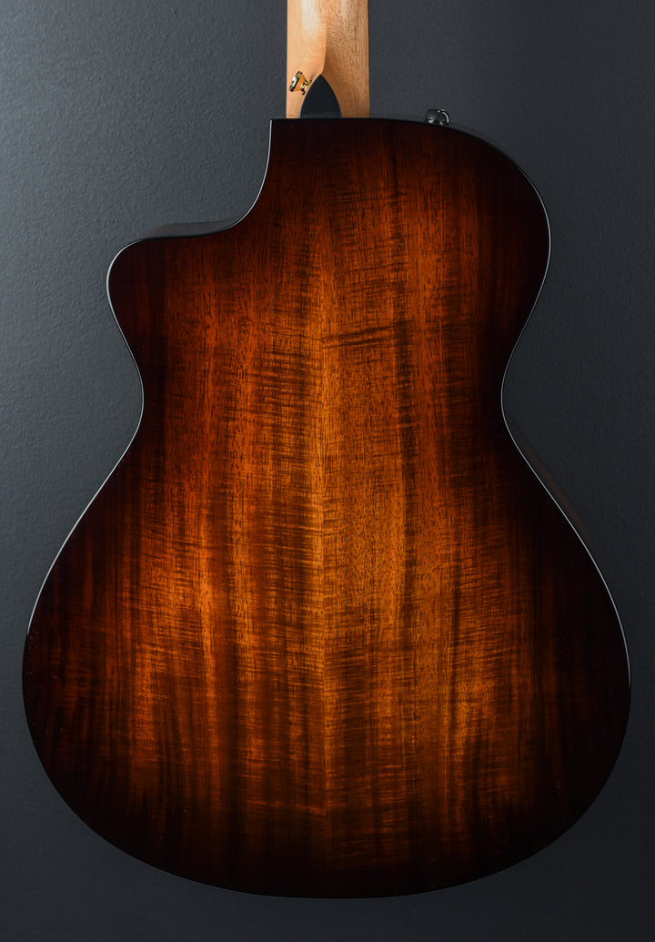 USED 222CE-K DLX &