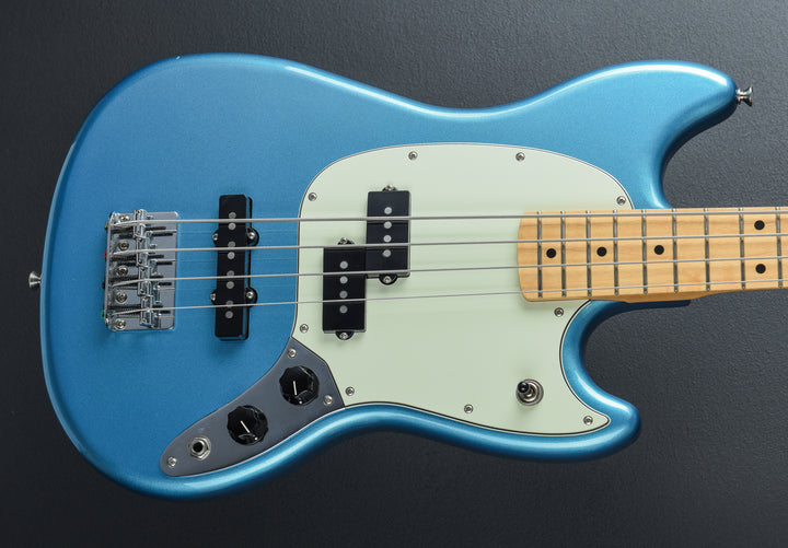 USED Player Mustang Bass &