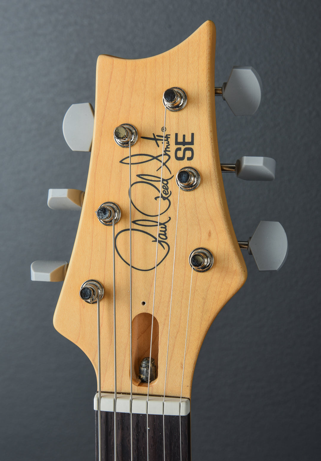 SE Silver Sky Rosewood &