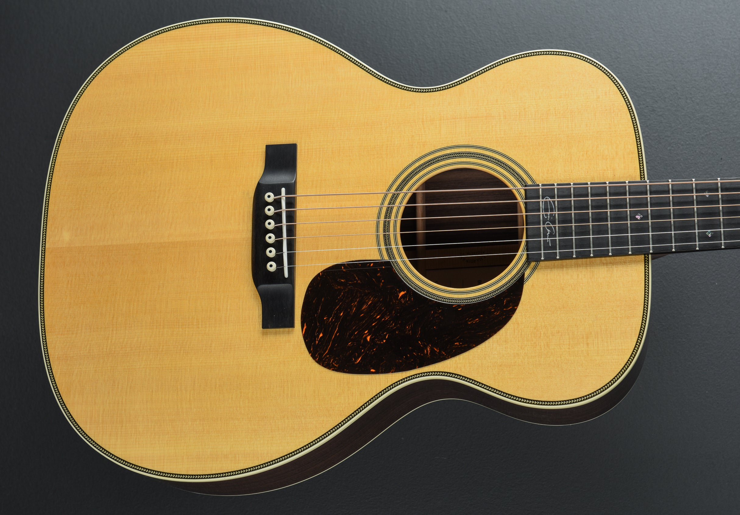 T ahi　Martin 000-28EC Martin 000-28EC Eric Clapton Acoustic Guitar | Martin Guitar