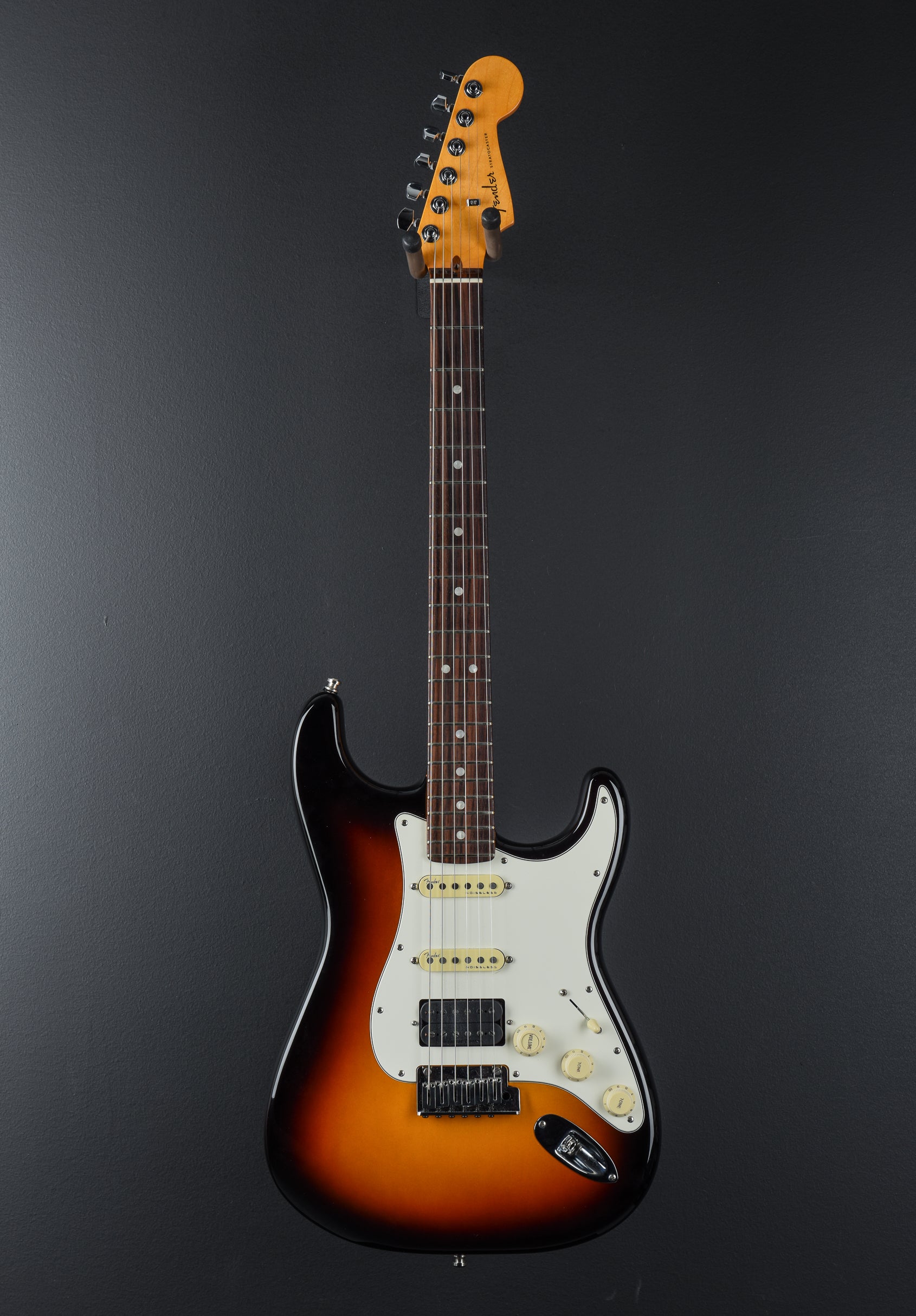 Used Fender American Ultra Strat '22 – Dave's Guitar Shop