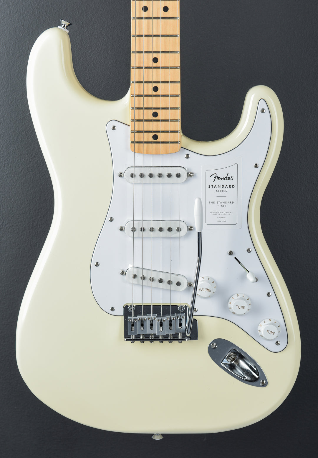 Standard Stratocaster - Olympic White w/Maple