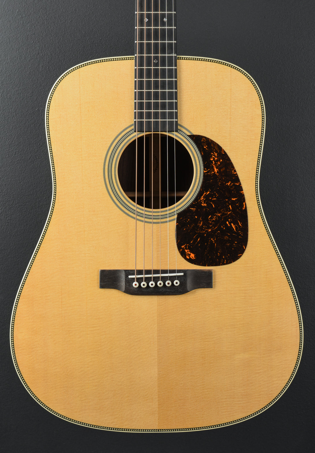 HD-28 - Gloss Natural