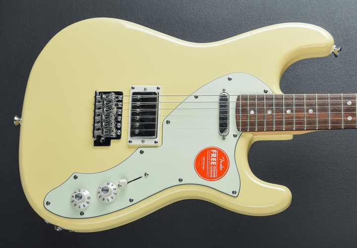 Paranormal Stratocaster Deluxe - Vintage White w/Indian Laurel