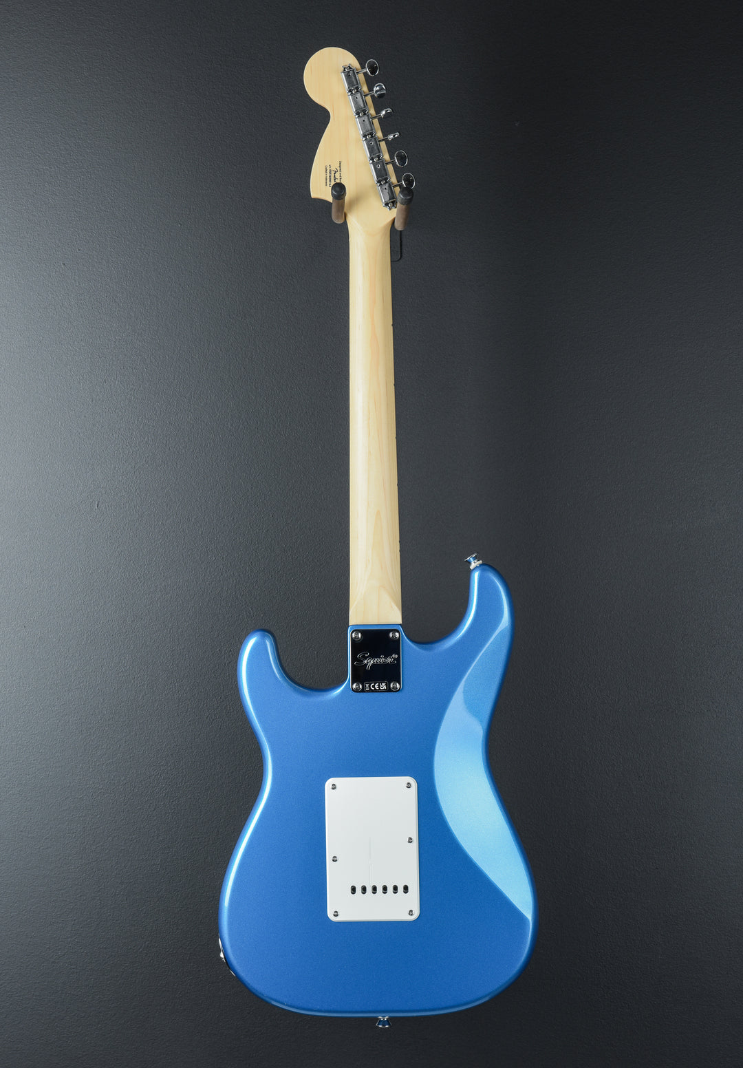 Paranormal Stratocaster Deluxe - Lake Placid Blue w/Maple