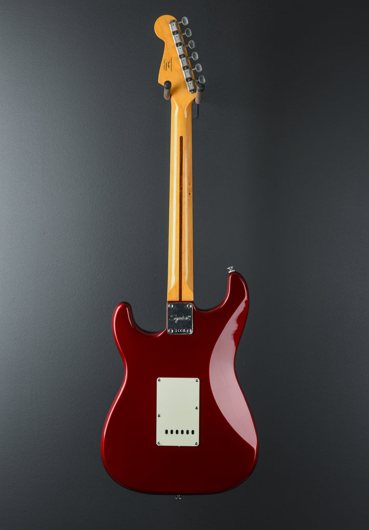 Classic Vibe 60’s Stratocaster - Candy Apple Red