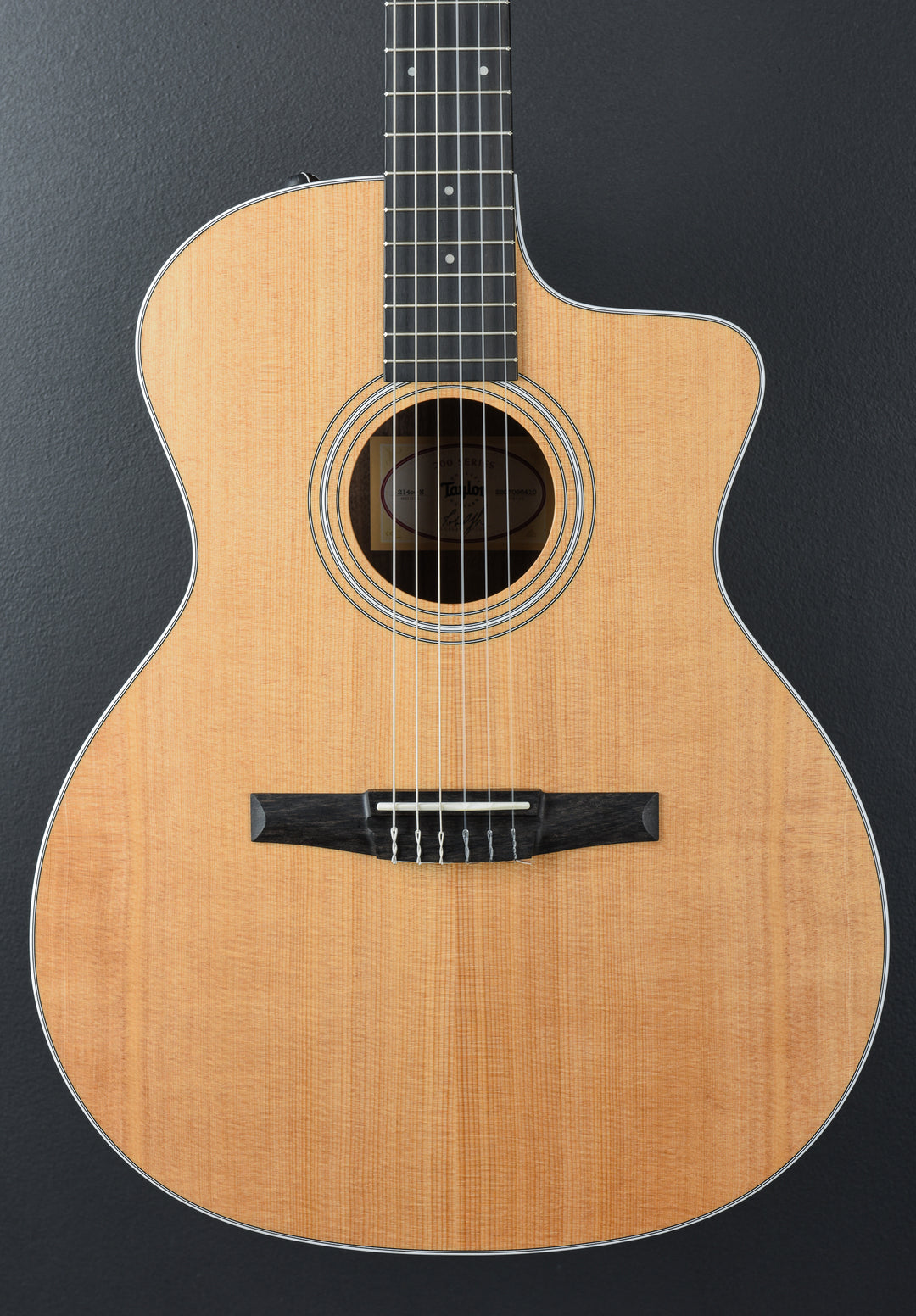 USED 214CE-N Walnut &