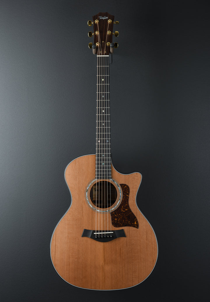 Legacy 714CE