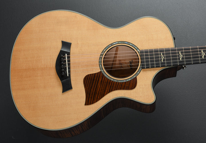 612CE 12-Fret '23