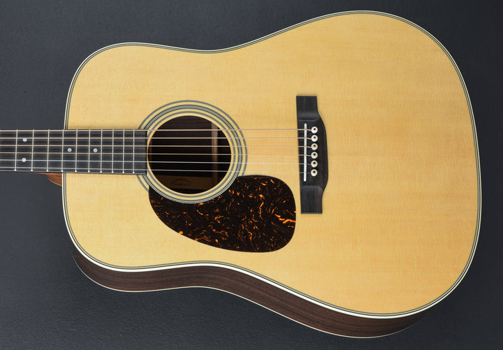 D-28 Left Hand - Gloss Natural