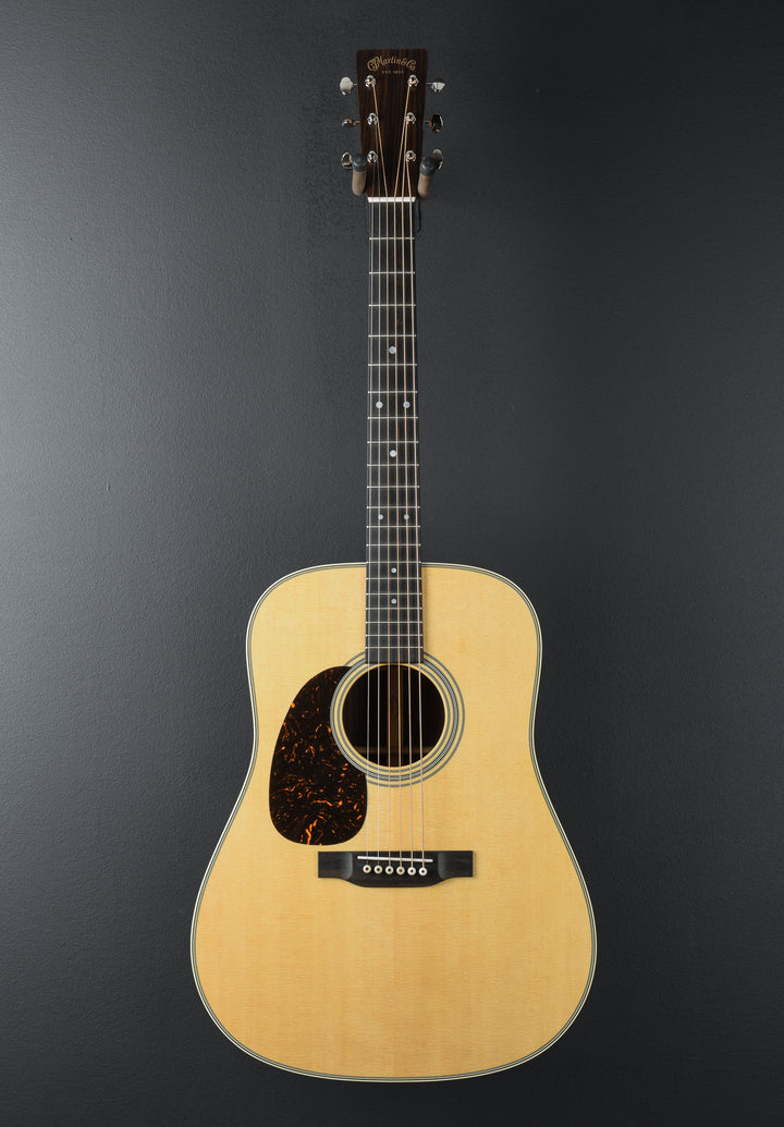 D-28 Left Hand - Gloss Natural