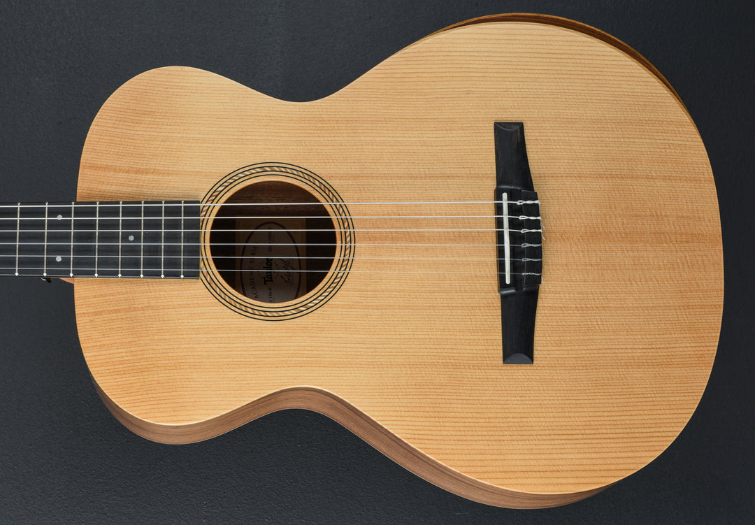 USED Academy 12E-N Left Hand &