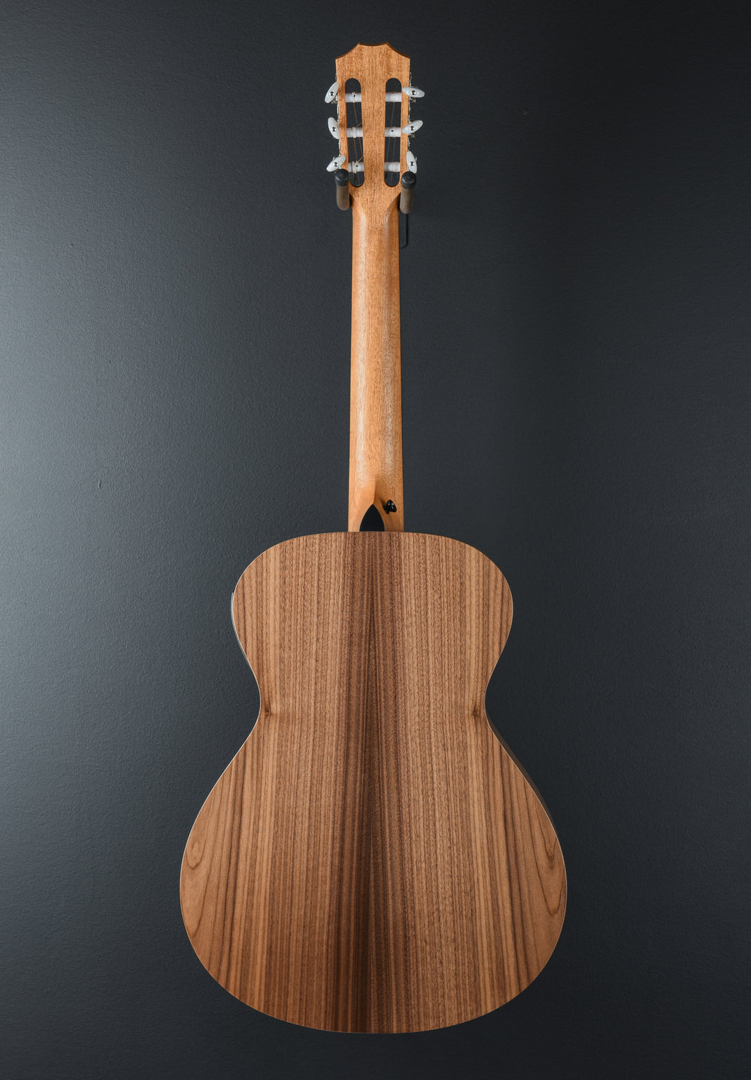 USED Academy 12E-N Left Hand &