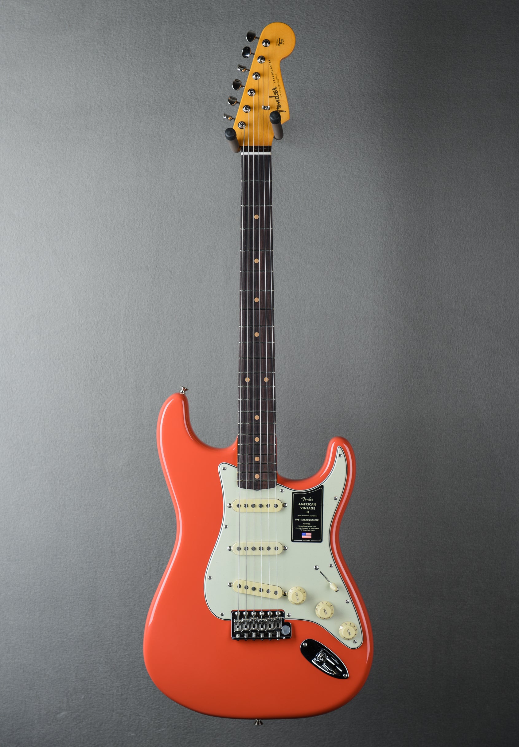 American Vintage II 1961 Stratocaster - Fiesta Red – Dave's Guitar