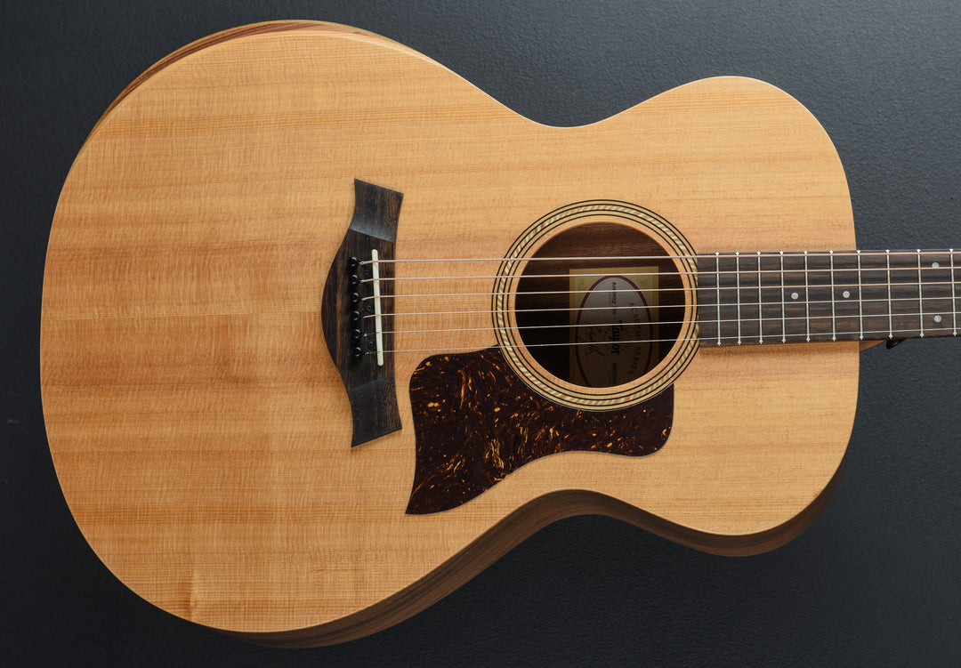 USED Academy 12E &