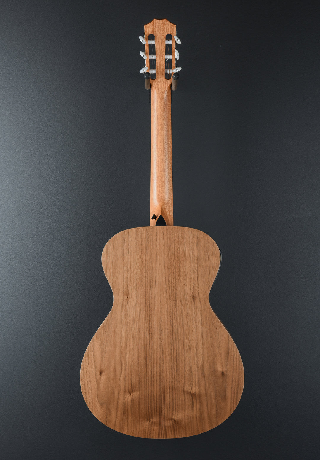 USED Academy 12E-N &