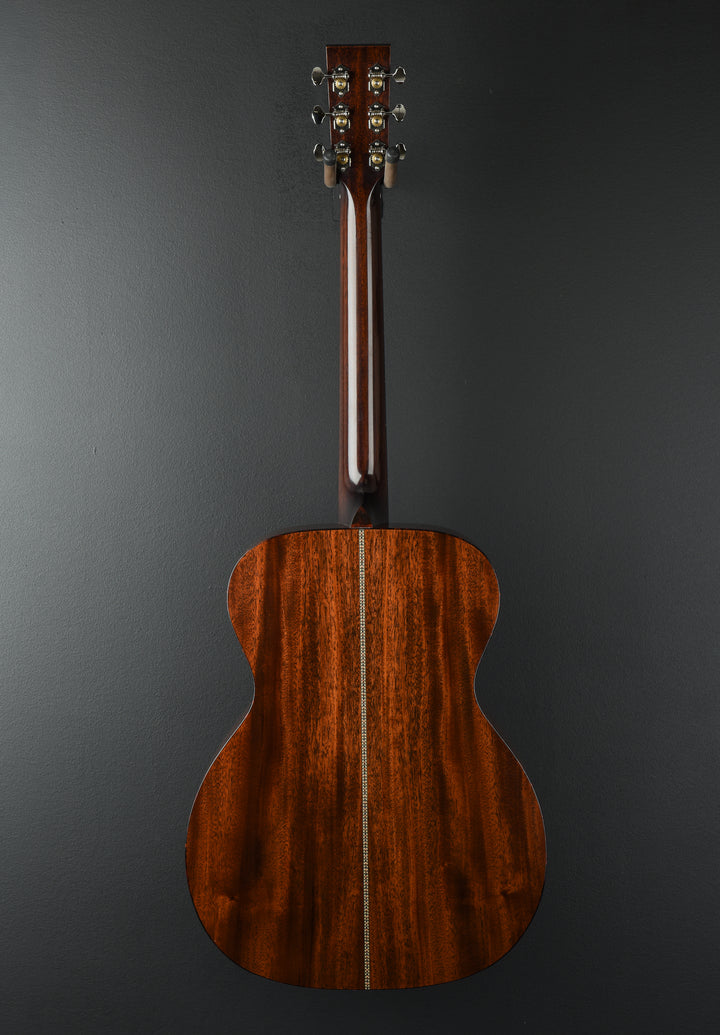 Deep Body OM, AA Sitka Spruce/Mahogany