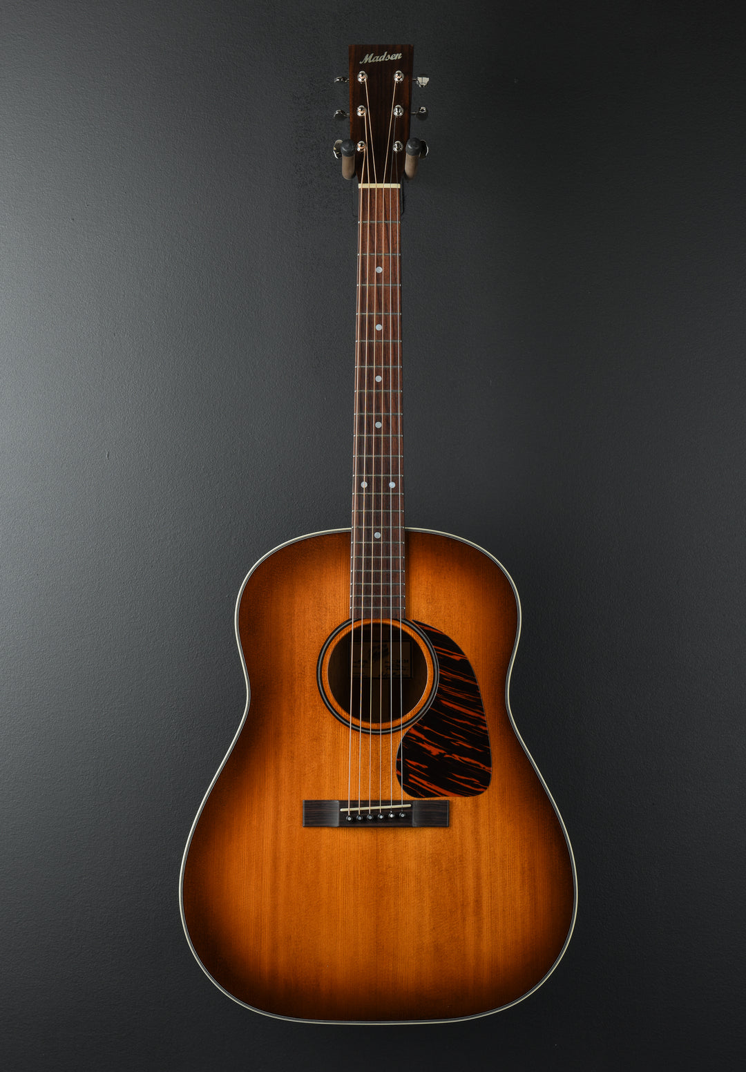 Sloped Shoulder Dreadnought, AA Sitka Spruce/Mahogany