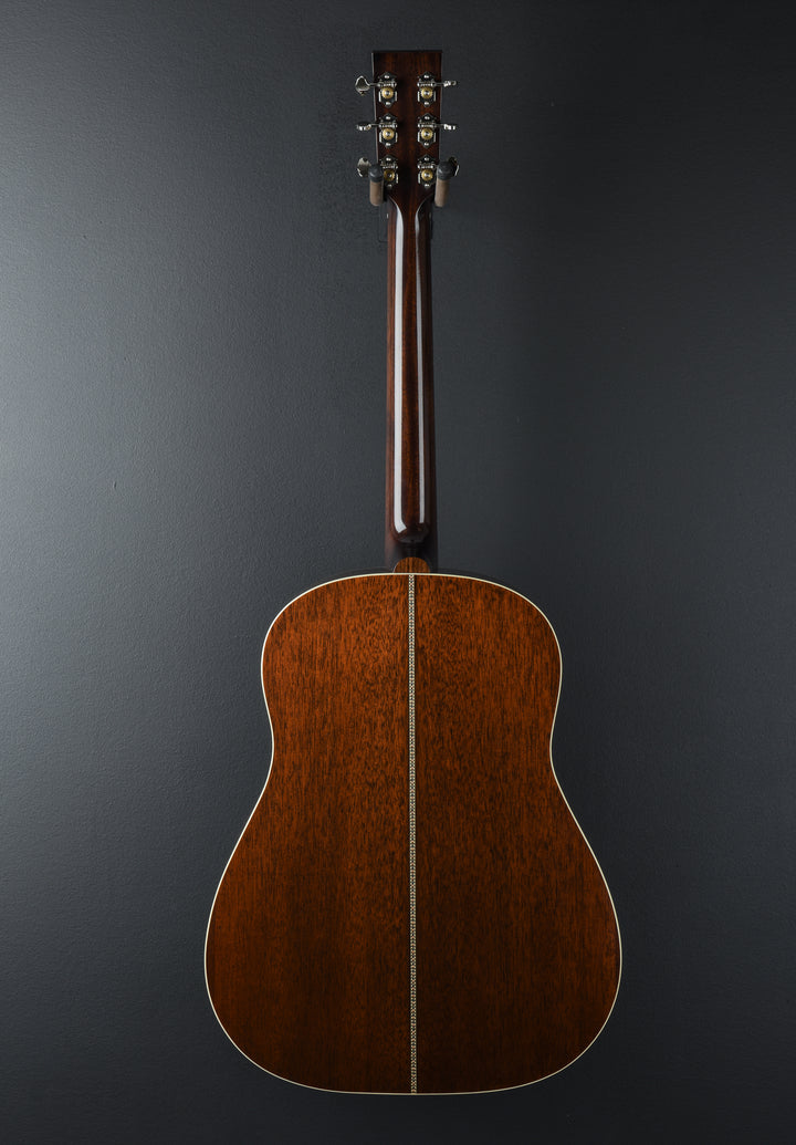 Sloped Shoulder Dreadnought, AA Sitka Spruce/Mahogany