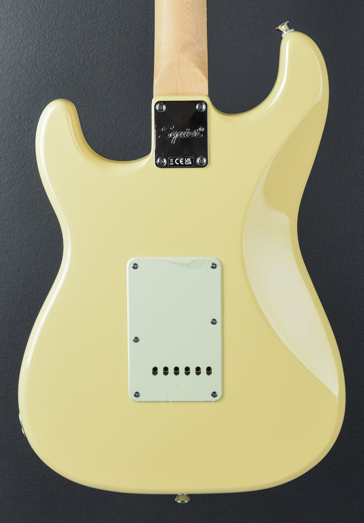 Paranormal Stratocaster Deluxe - Vintage White w/Indian Laurel