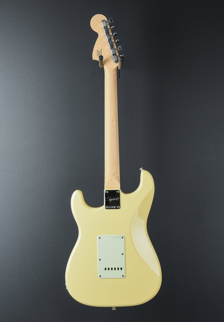 Paranormal Stratocaster Deluxe - Vintage White w/Indian Laurel
