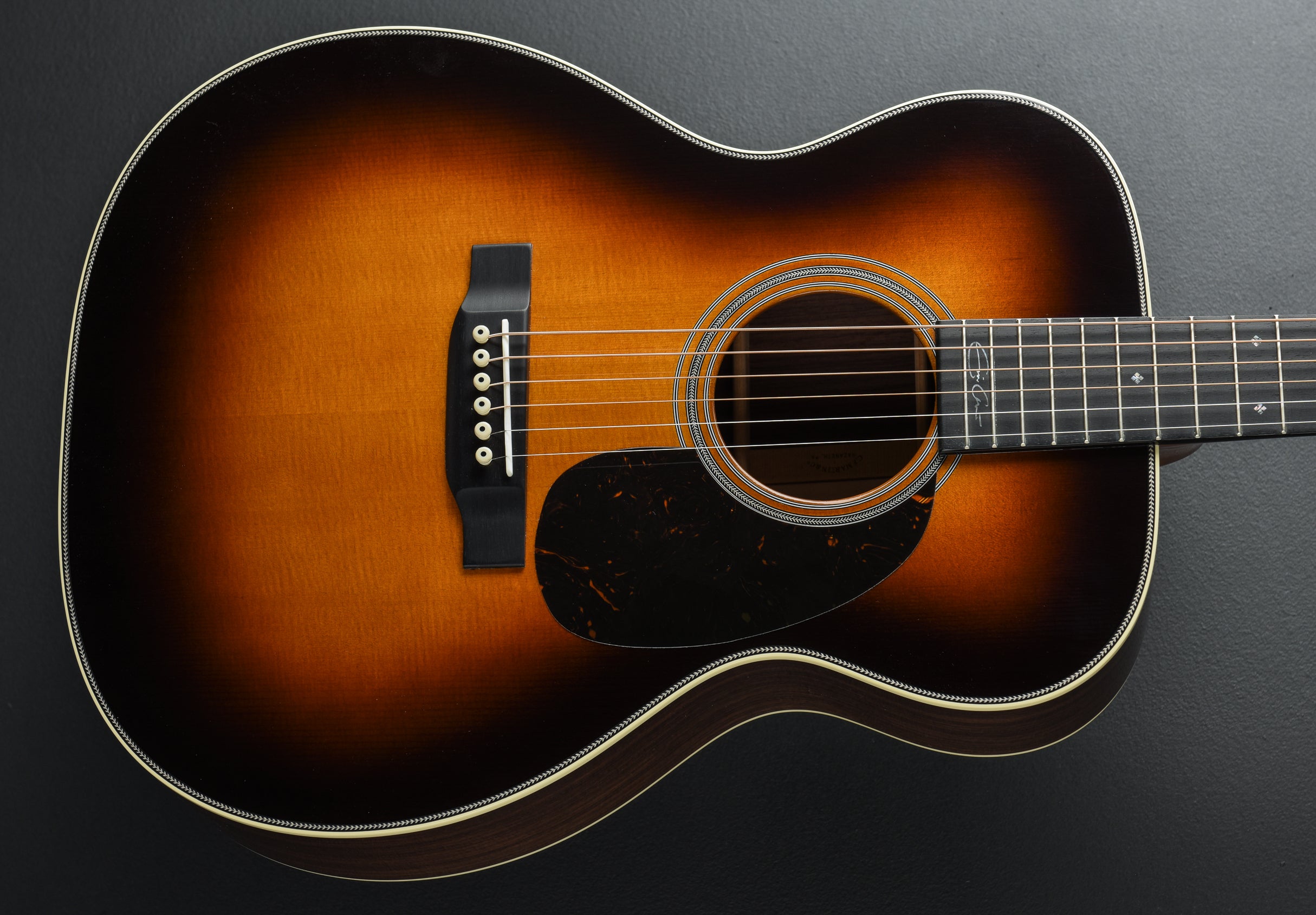 000-28EC Eric Clapton Sunburst – Dave's Guitar Shop