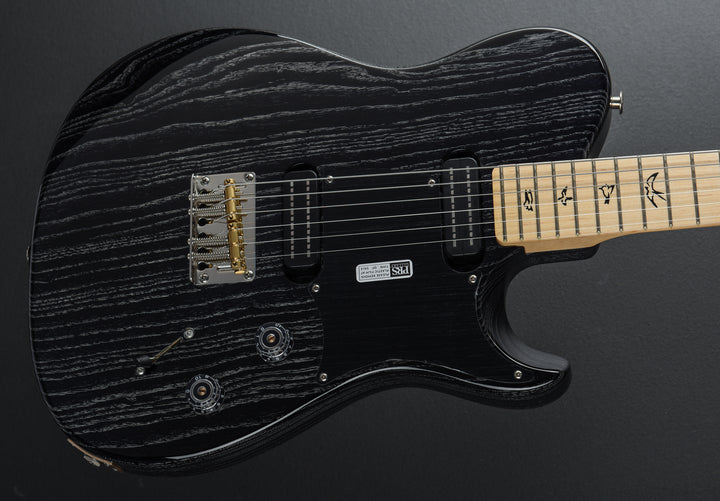 NF53 - Black Doghair