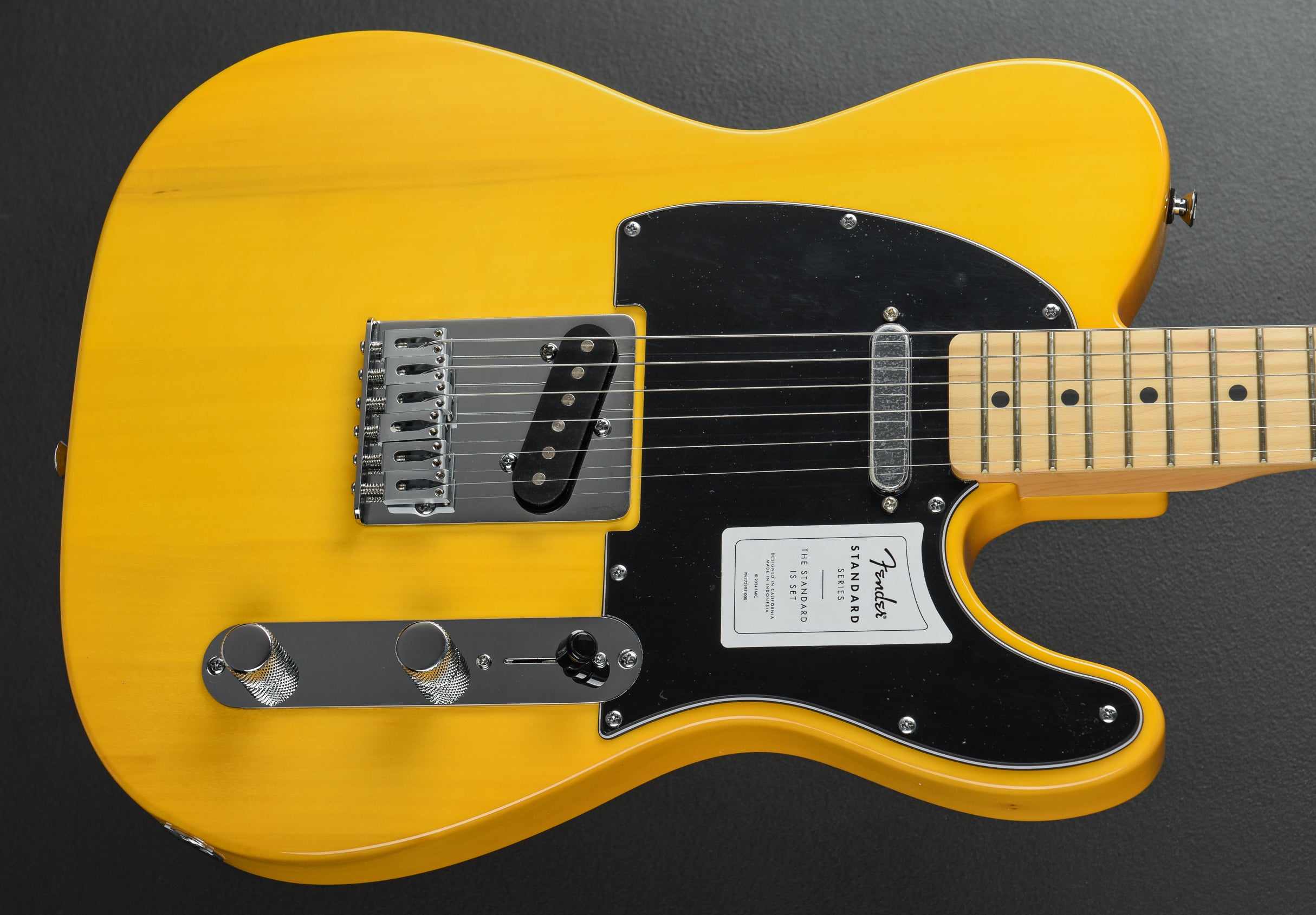 ギター Fender Telecaster standard Standard Telecaster - Butterscotch Blonde w/Maple – Dave's Guitar Shop