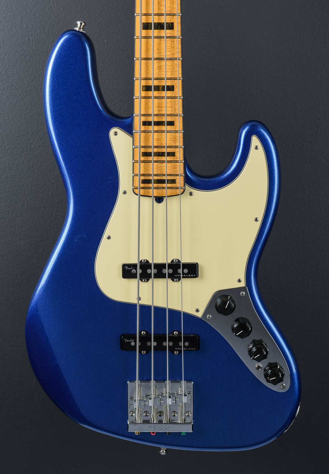 USED American Ultra Jazz Bass - Cobra Blue w/Maple '22