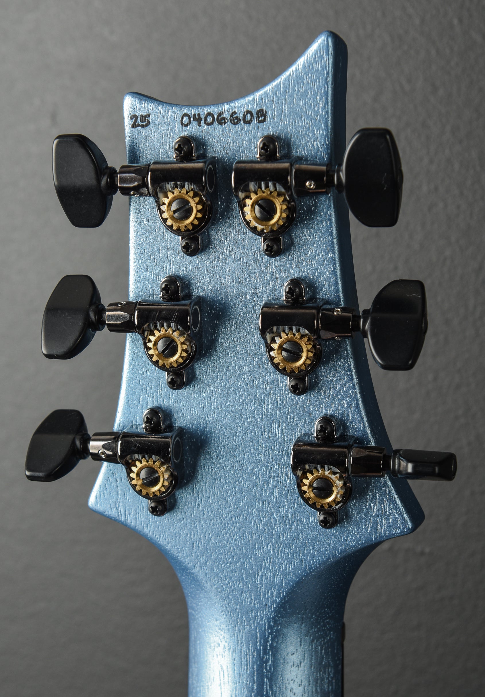 Standard 24 Satin - Frost Blue Metallic – Dave's Guitar Shop