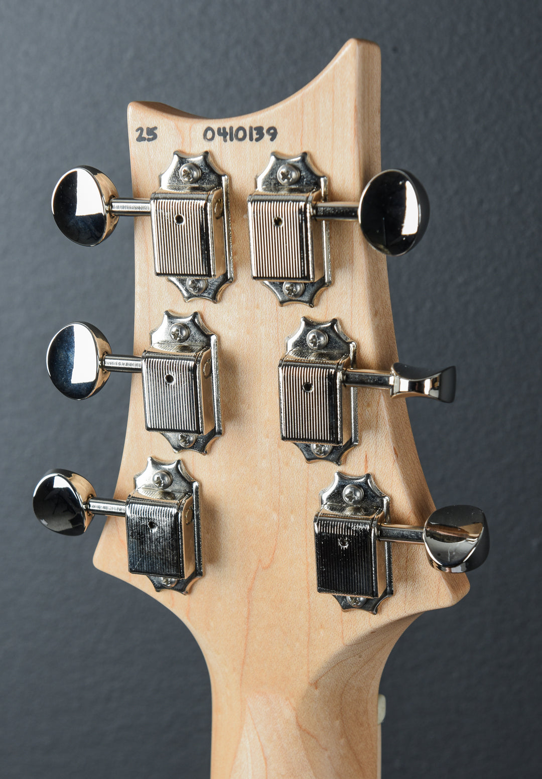 Mark Lettieri Fiore - Amaryllis