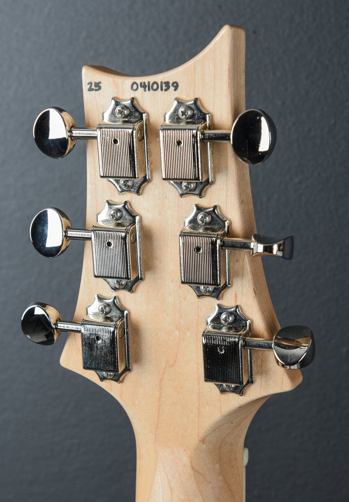 Mark Lettieri Fiore - Amaryllis