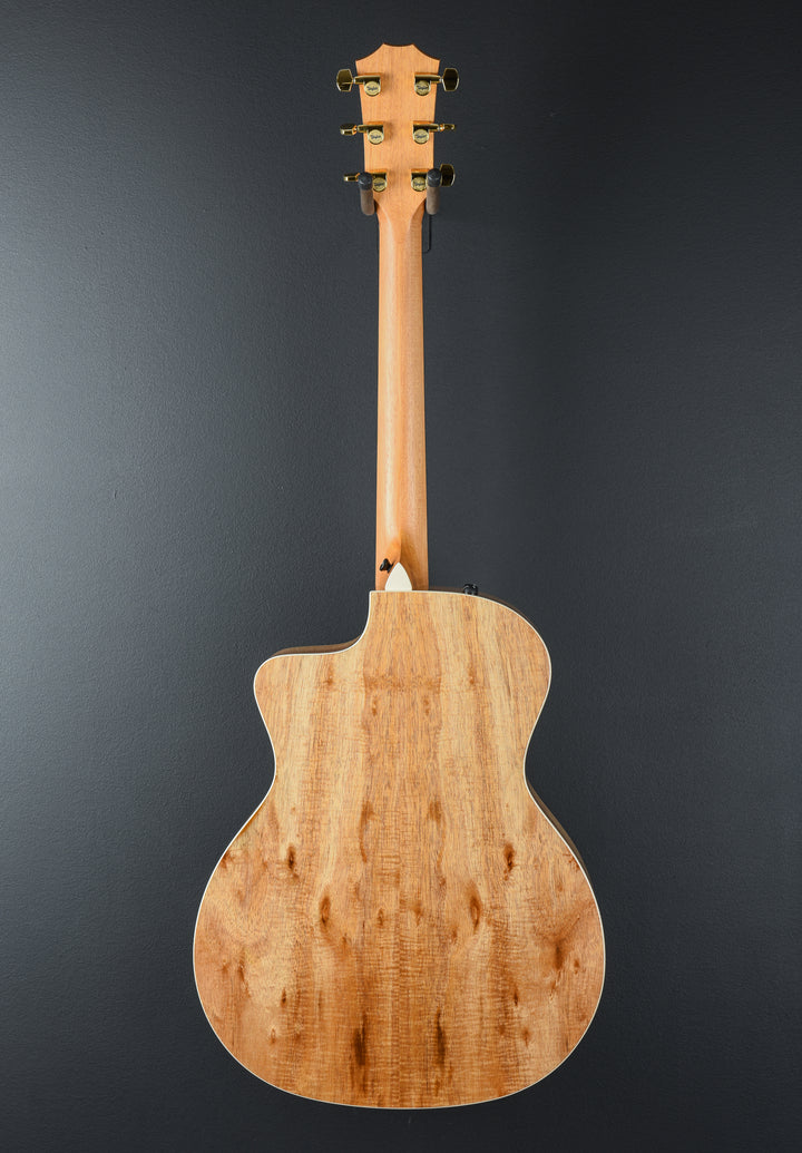USED 214CE-K DLX &