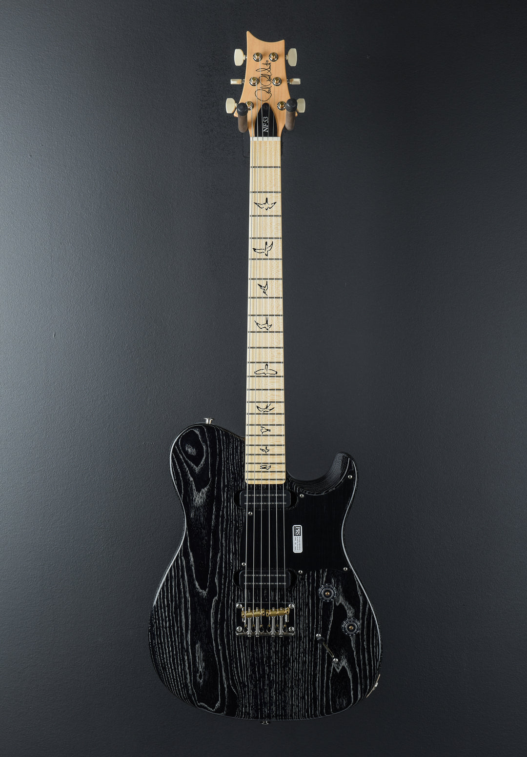 NF53 - Black Doghair