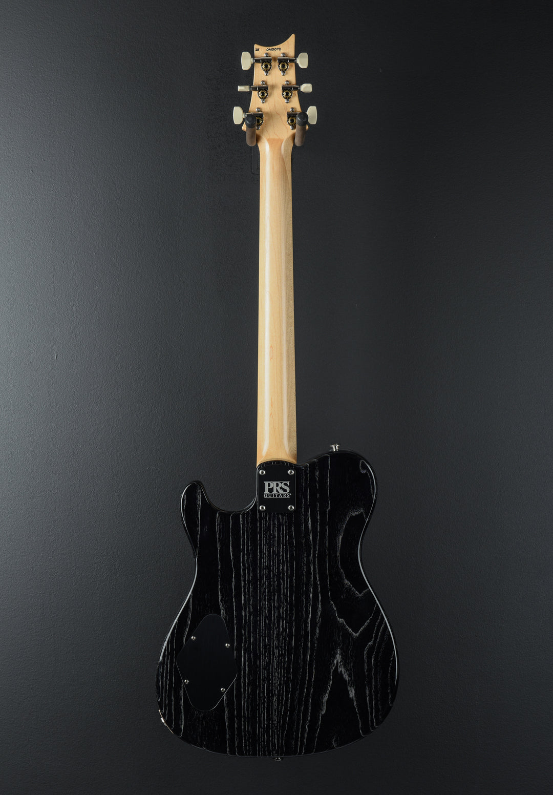 NF53 - Black Doghair