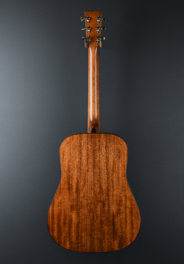 D-18 Modern Deluxe
