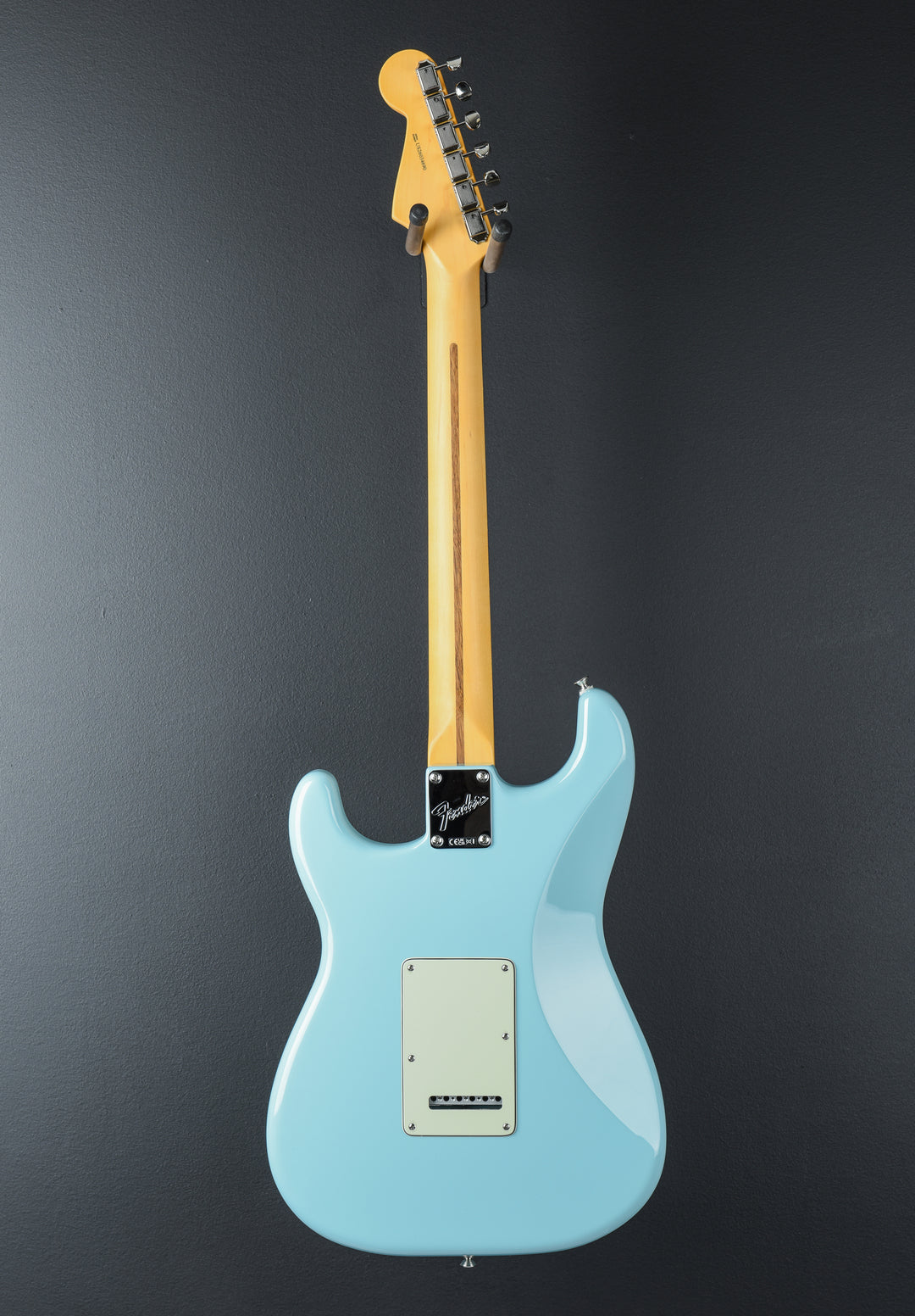 Limited Edition American Professional Classic Stratocaster with the Fender Silent System - Daphne Blue w/Rosewood