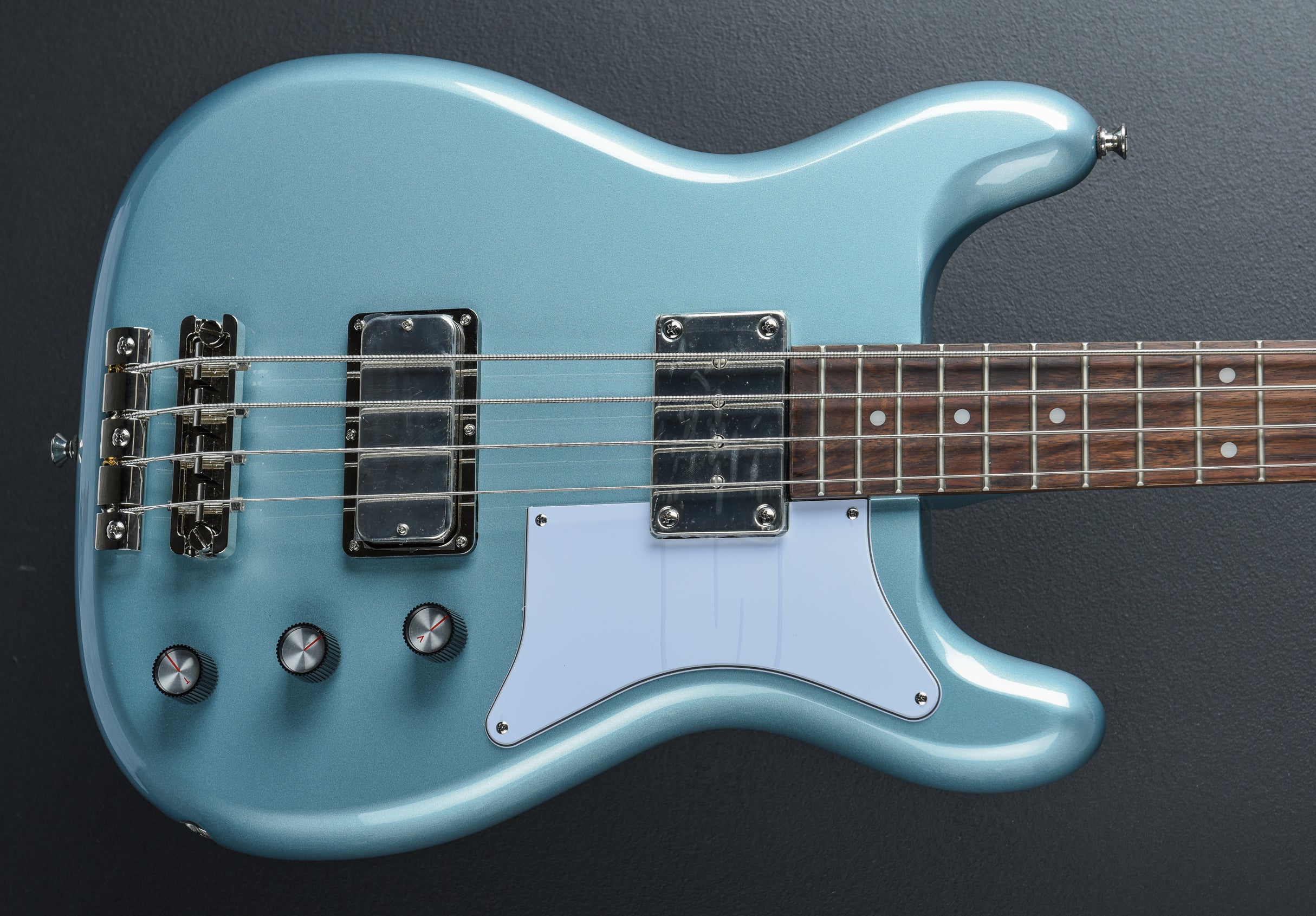 Newport Bass - Pacific Blue – Dave's Guitar Shop