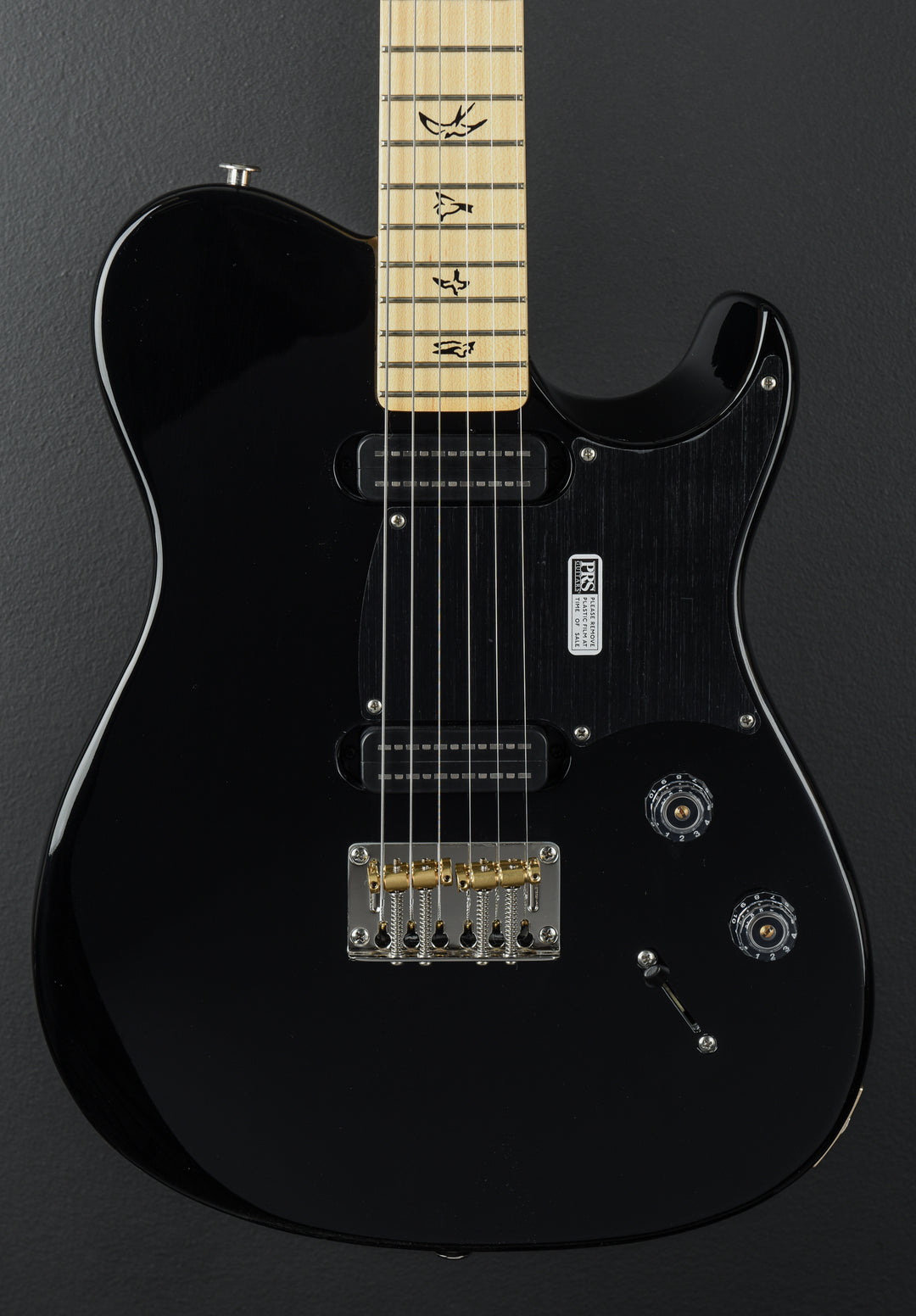 NF53 - Black