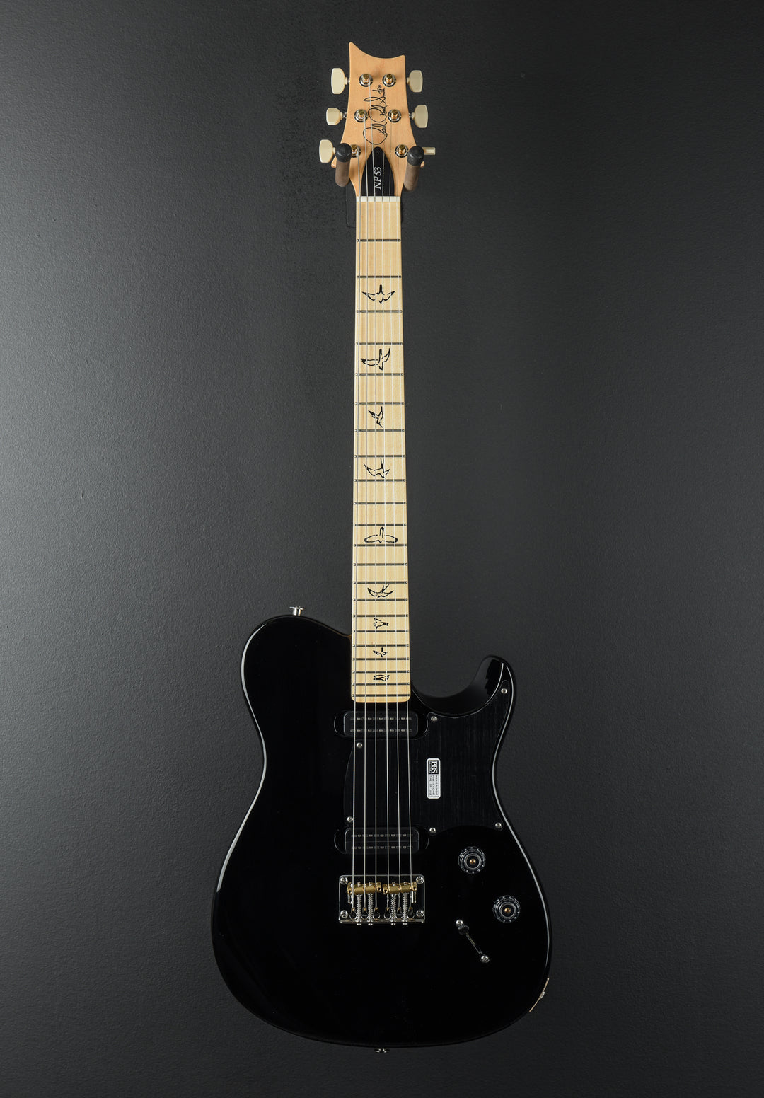 NF53 - Black