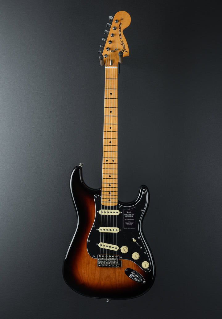 Vintera II 70's Stratocaster - 3 Color Sunburst w/Maple