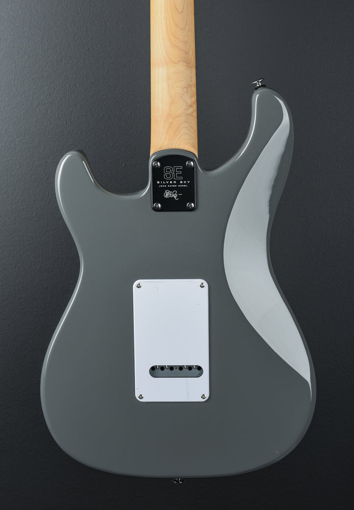 SE Silver Sky w/Maple '24