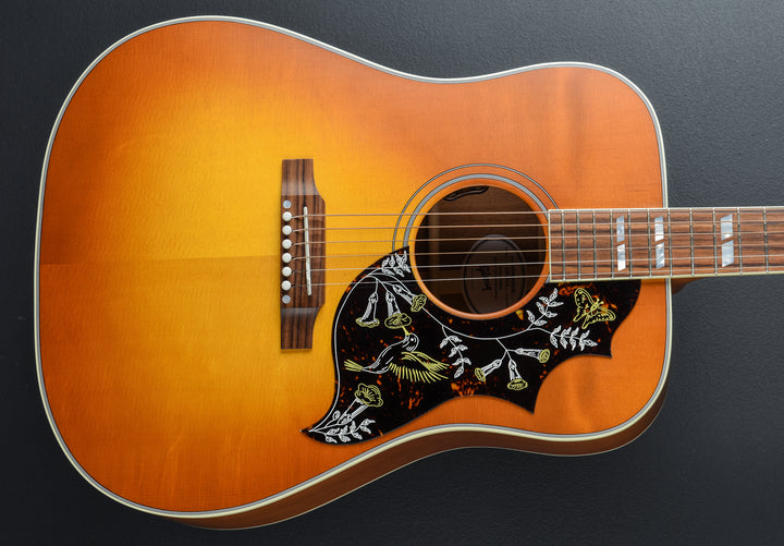 Hummingbird Standard Faded - Heritage Cherry Sunburst
