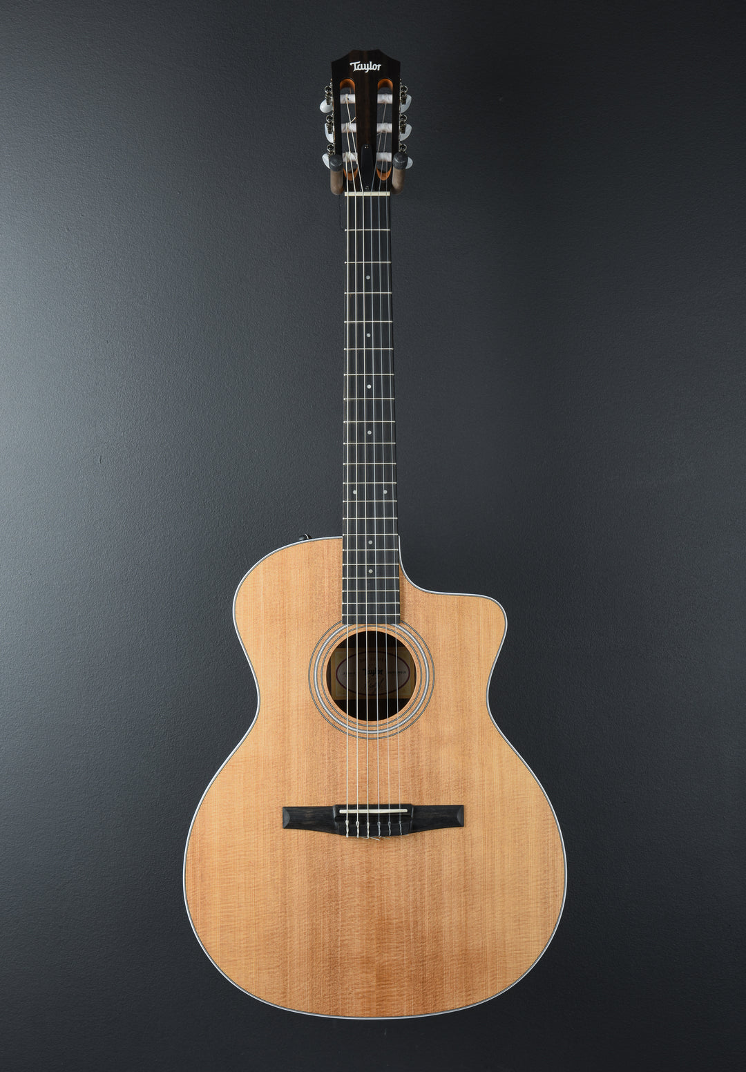 USED 214CE-N Walnut &