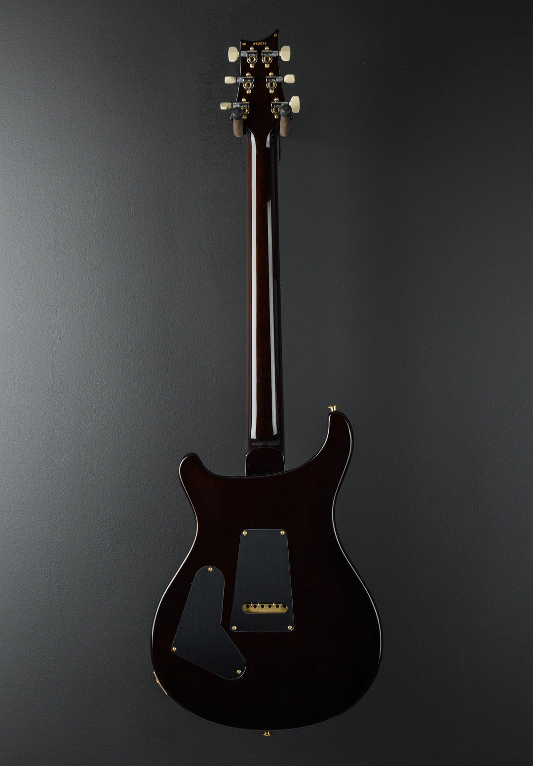 Custom 24 10 Top - Black Gold Wraparound Burst