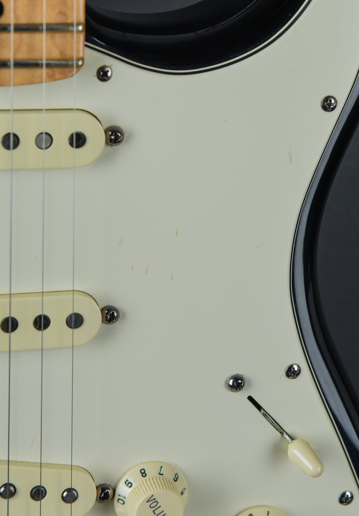 USED Custom Classic Stratocaster "V" Neck - 3-Color Sunburst &