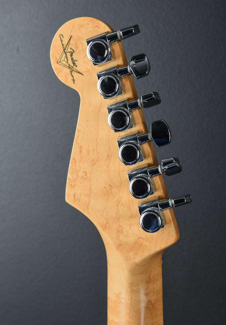 USED Custom Classic Stratocaster "V" Neck - 3-Color Sunburst &