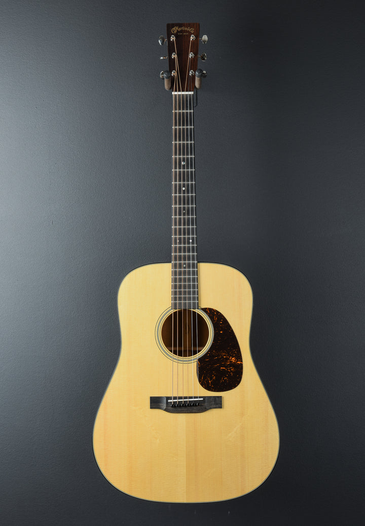 D-18 &