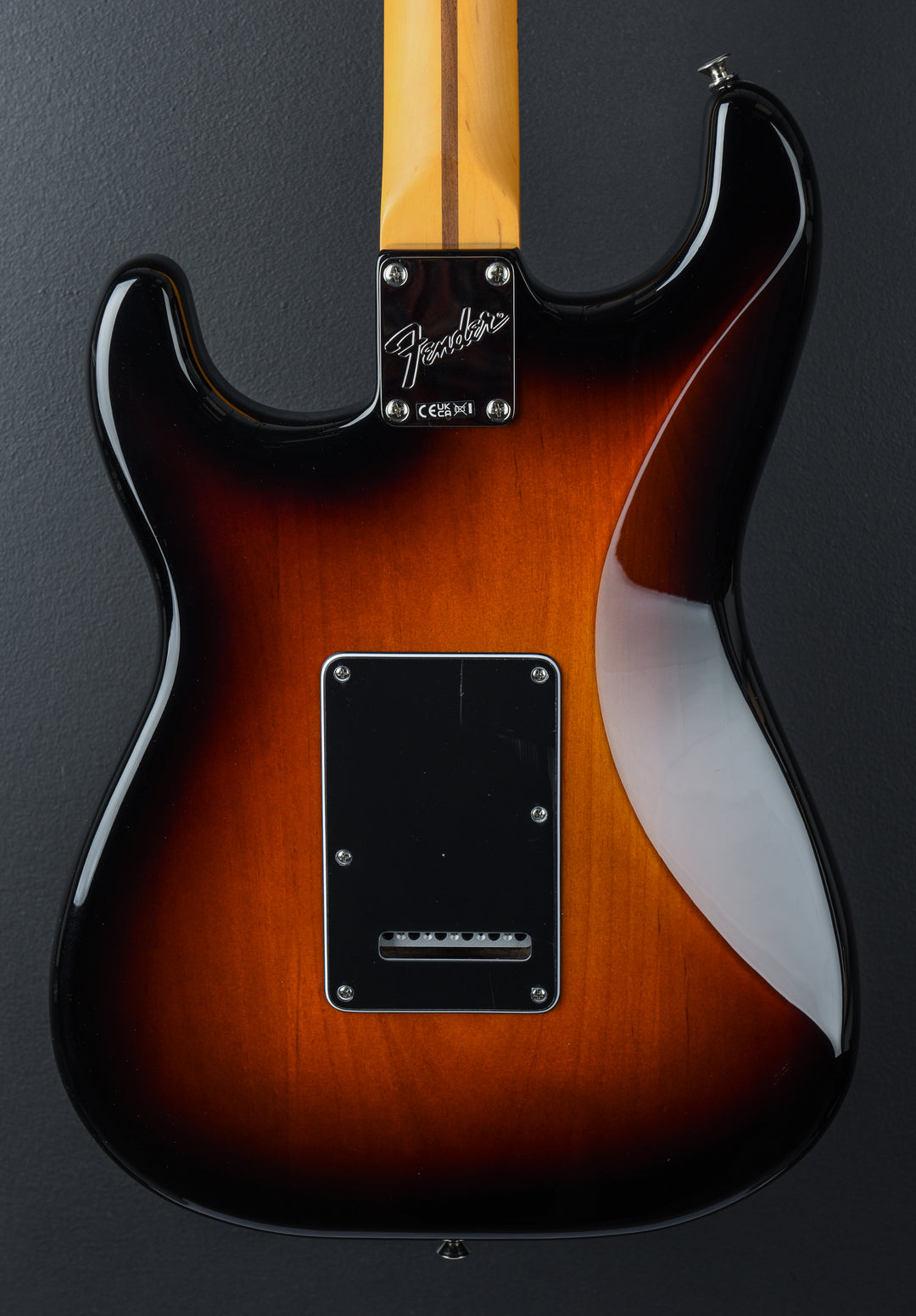 American Professional Classic Stratocaster - 3-Color Sunburst