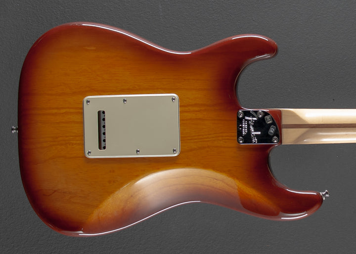 Used American Deluxe Stratocaster '06